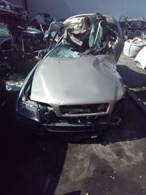 2001 VOLVO S40 ÇIKMA ÖN TAMPON DEMİRİ ADNAN TÜRK OTO DA